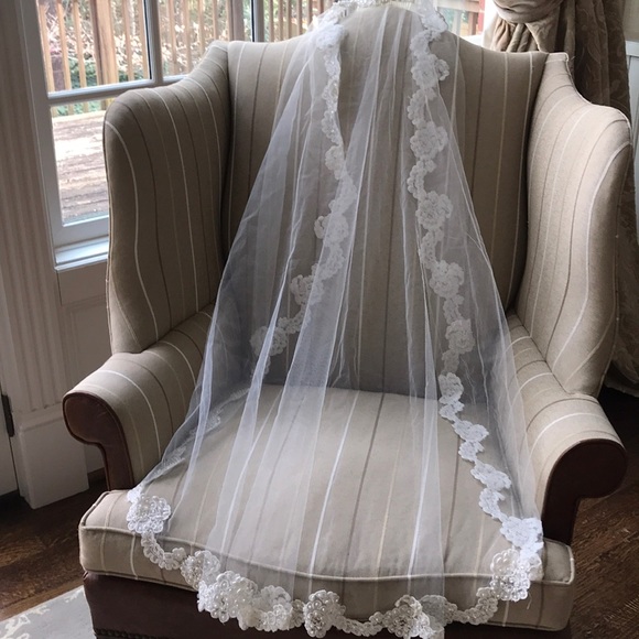 Other - Wedding Elbow length mantilla